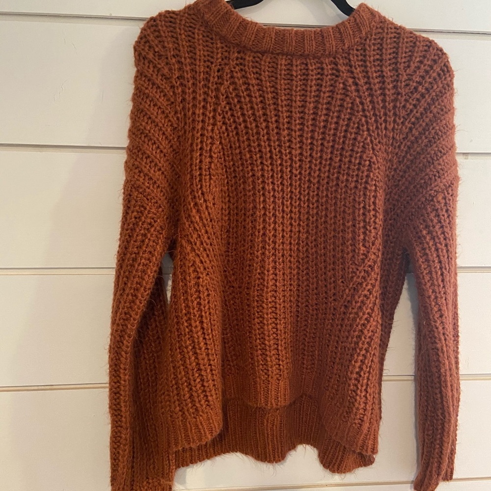 Universal Thread Sweater Medium